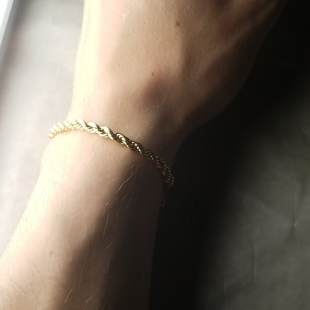 Gold Tone Twisted Bracelet